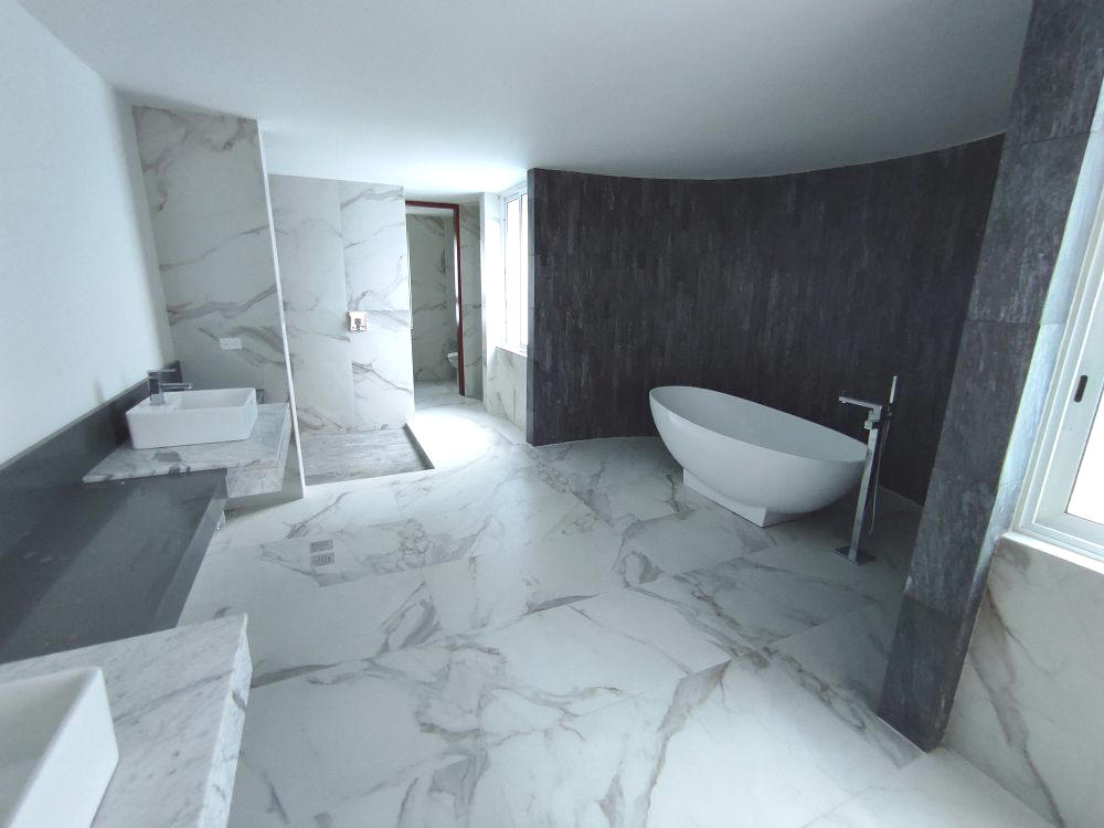 Venta o Alquiler apartamentos en el exclusivo conjunto "Paraso Los Chorros. Alquiler $9-11/m2 Venta $2.220/m2