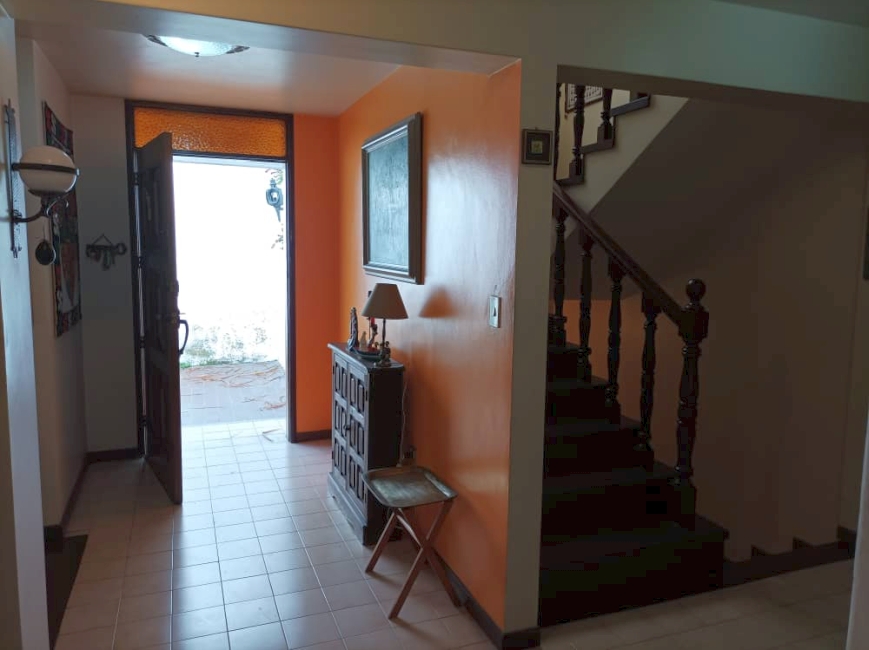 Venta Casa Santa Marta Caracas, excelente ubicacin en calle ciega con caseta de control y vigilancia