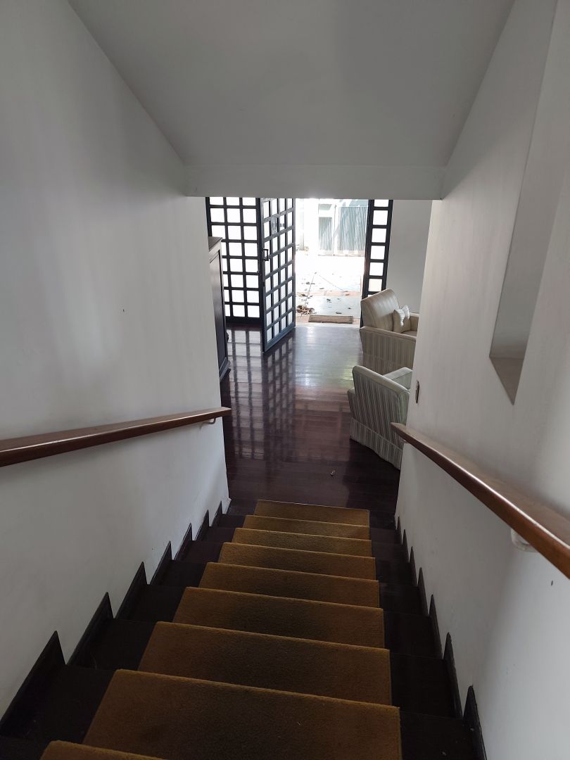 Venta Casa en Santa Marta, Caracas, para remodelar, excelente ubicacin en urbanizacin cerrada con control de acceso.