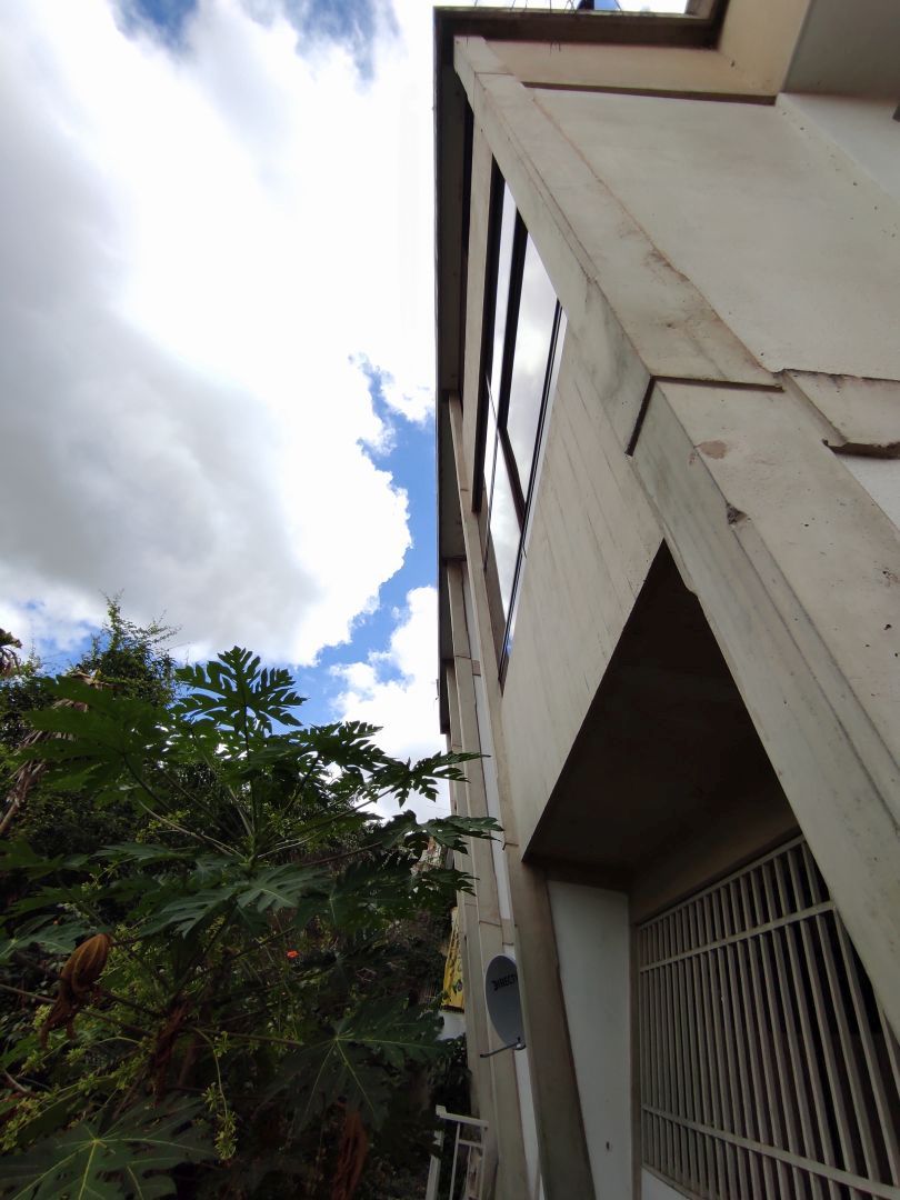 Venta Casa en Colinas de Santa Mnica, excelente oportunidad, edificacin de niveles, muy funcional, para remodelar, con vista sobre toda la ciudad.