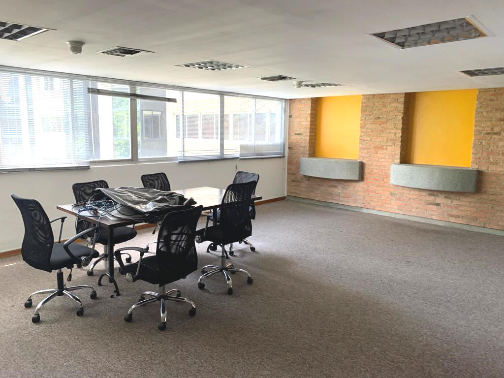 Venta, Oficina, La Castellana IASA, excelente ubicacin